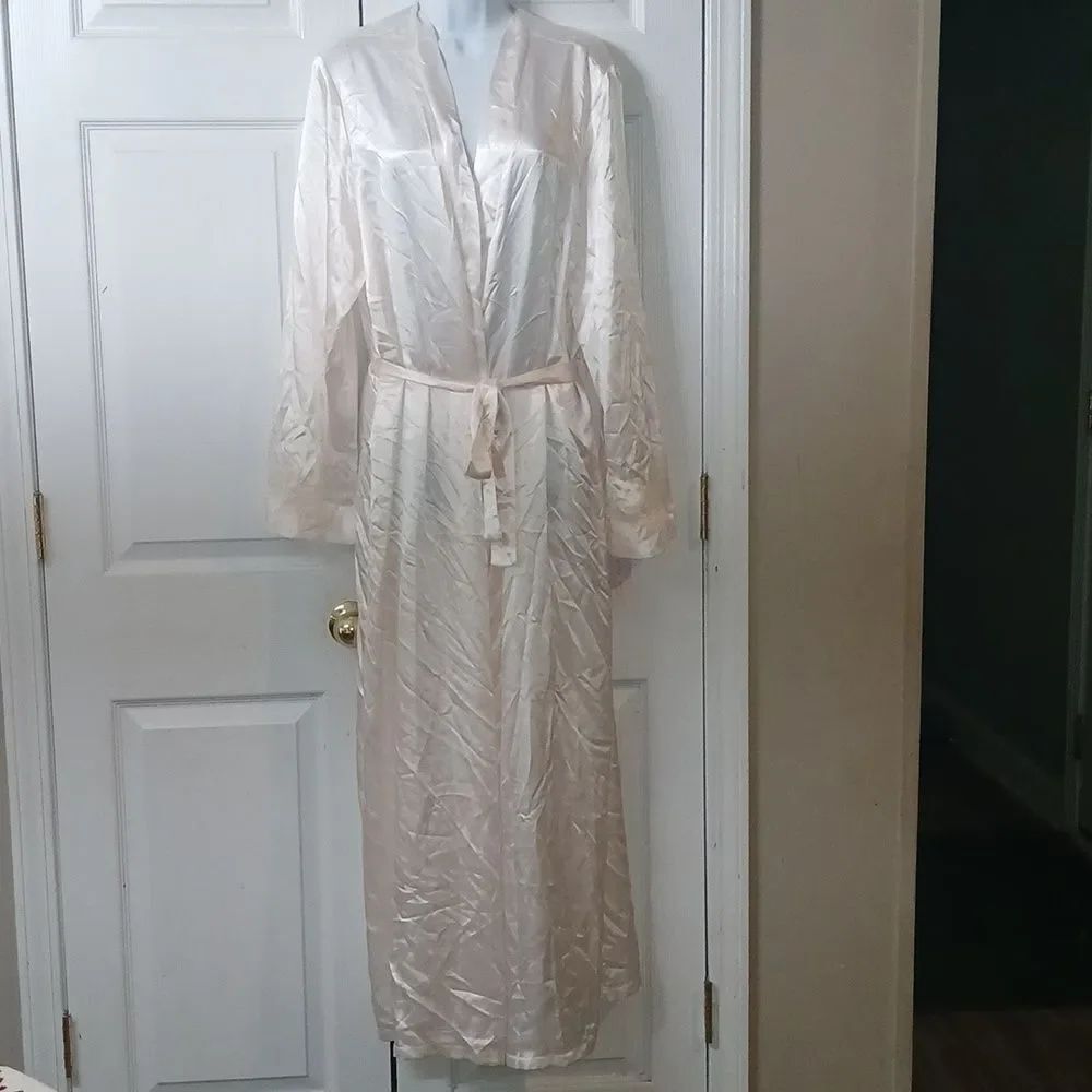 Gilligan & O'Malley  silky ivory robe honeymoon, wedding anniversary Sz L XL NWT